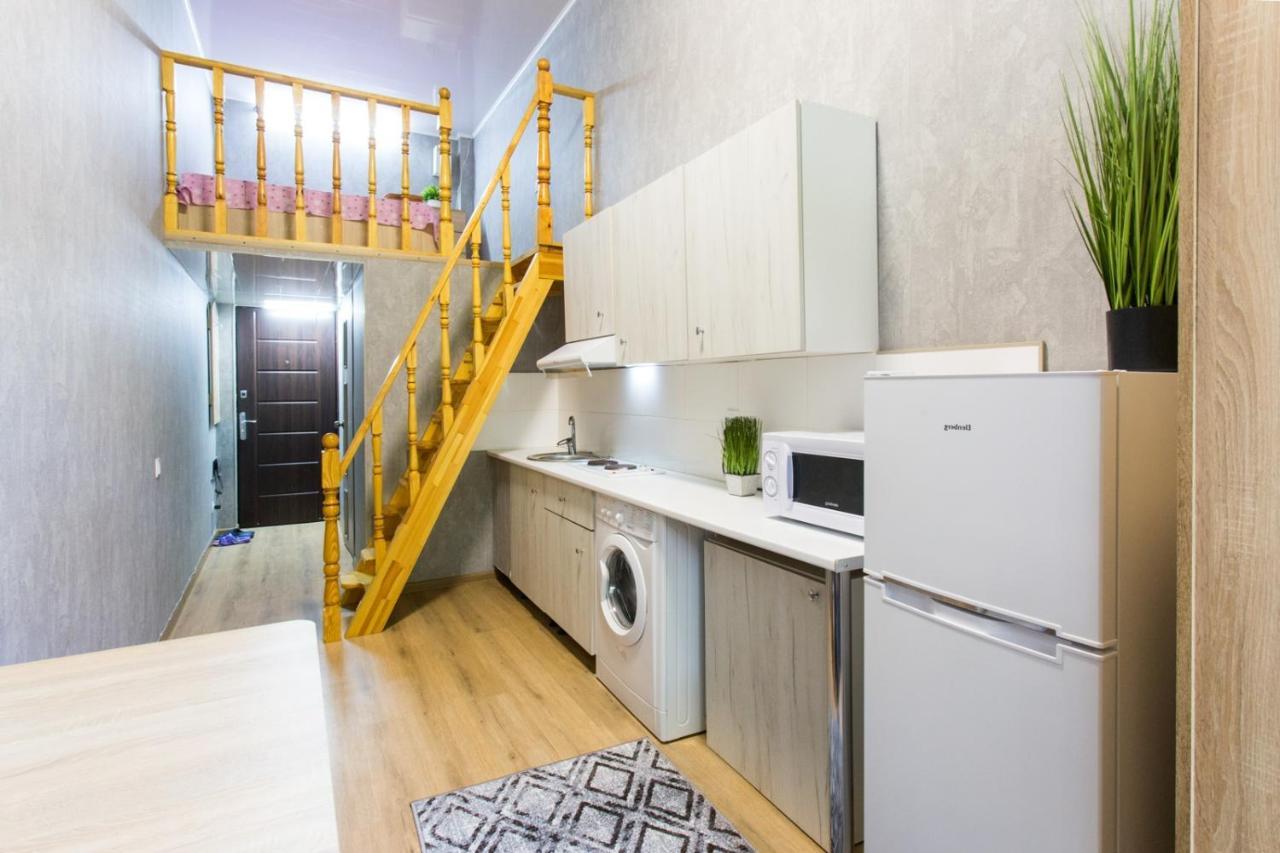 Квартира С Двухуровневой Планировкой, Метро Пушкинская Kharkiv Exterior photo